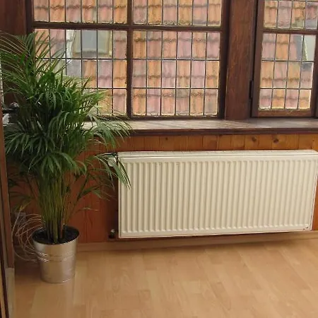 Winzeranwesen - Weingut Christian Eberley - Haupthaus I Mindestaufenthalt 4 Naechte - Minimum 4 Nights *