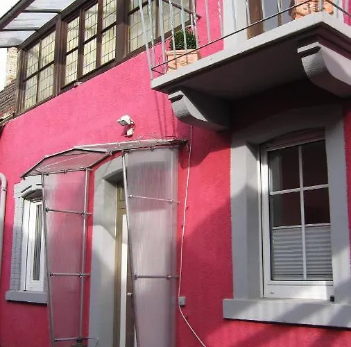 Feriehus Winzeranwesen - Weingut Christian Eberley - Haupthaus I Mindestaufenthalt 4 Naechte - Minimum 4 Nights *