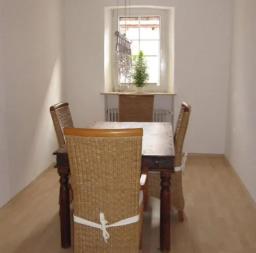 Сasa de vacaciones Winzeranwesen - Weingut Christian Eberley - Haupthaus I Mindestaufenthalt 4 Naechte - Minimum 4 Nights Neustadt an der Weinstraße