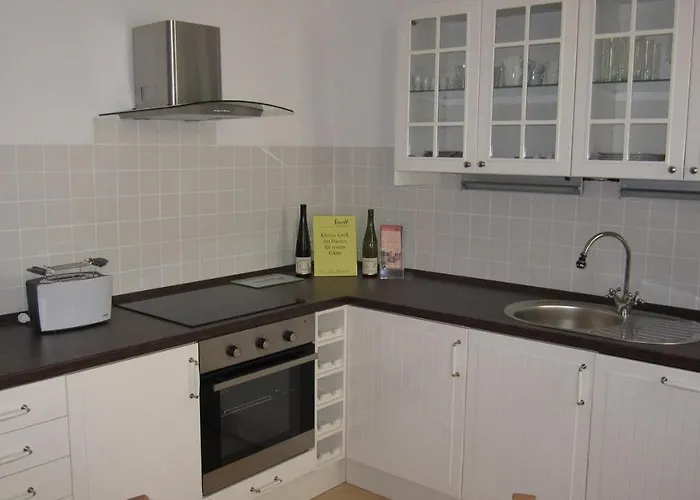 Winzeranwesen - Weingut Christian Eberley - Haupthaus I Mindestaufenthalt 4 Naechte - Minimum 4 Nights *