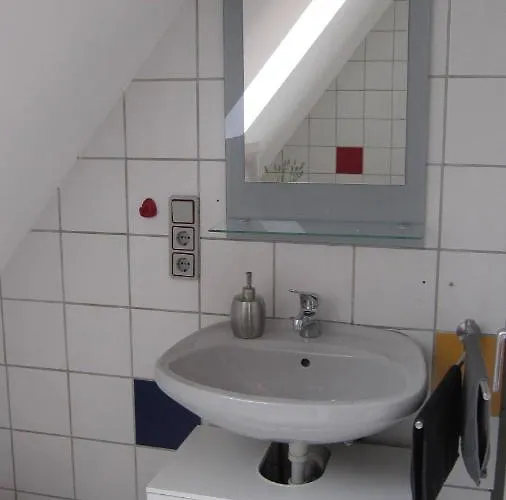 Winzeranwesen - Weingut Christian Eberley - Haupthaus I Mindestaufenthalt 4 Naechte - Minimum 4 Nights Feriehus *