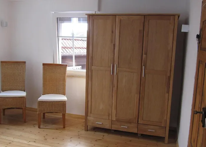 Feriehus Winzeranwesen - Weingut Christian Eberley - Haupthaus I Mindestaufenthalt 4 Naechte - Minimum 4 Nights *